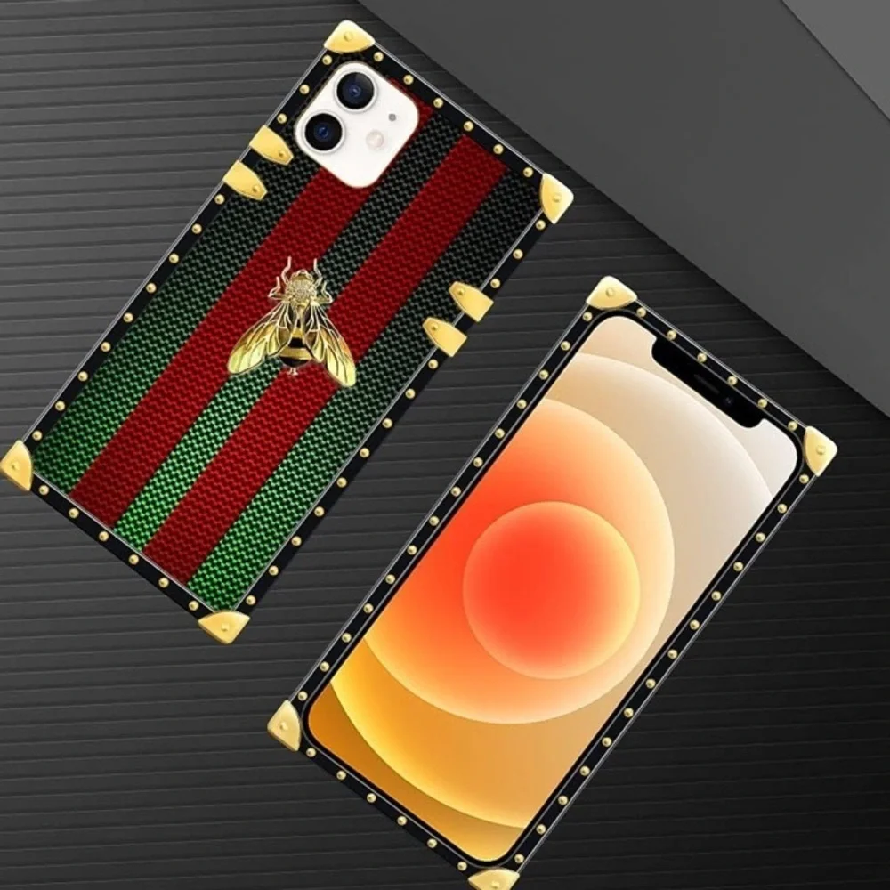 iPhone 11 FASHION 🐝 Case, Reinforced Corners, TPU Silicone Back, EUC